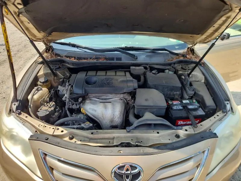 2011 TOYOTA CAMRY LE  