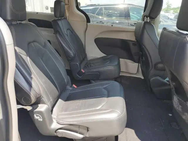 2017 CHRYSLER PACIFICA TOURING L  