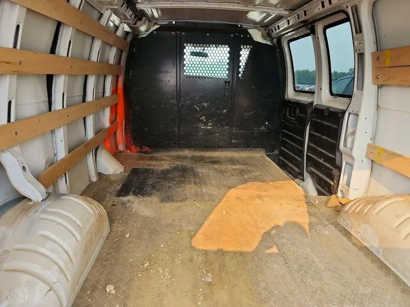 2022 GMC SAVANA G2500  