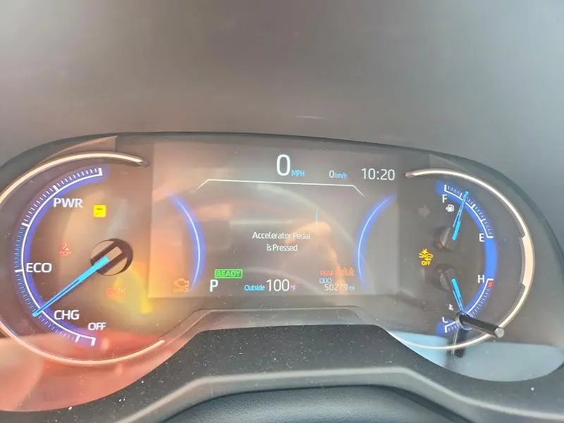 2024 TOYOTA RAV4 LE  