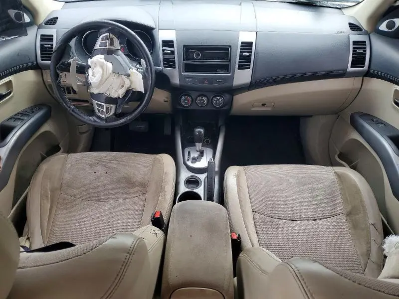 2012 MITSUBISHI OUTLANDER SE  
