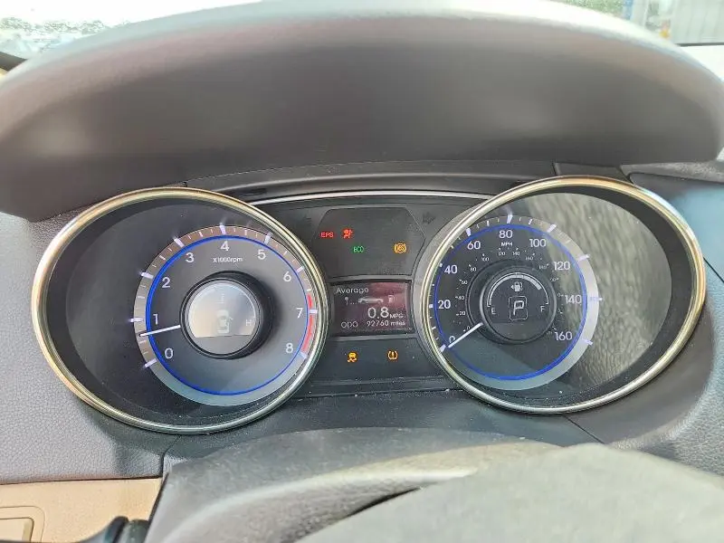 2011 HYUNDAI SONATA GLS  