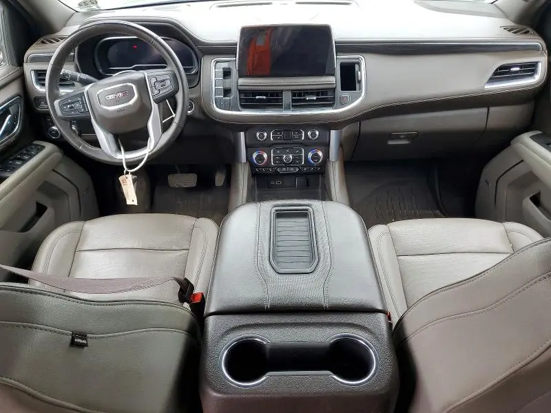 2023 GMC YUKON   