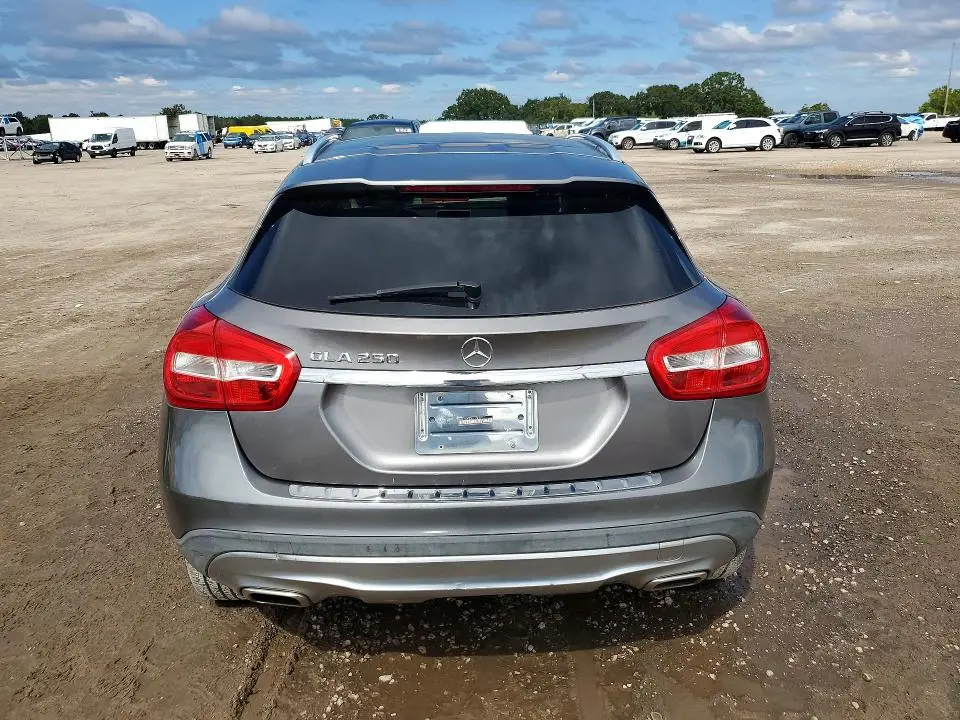 2015 MERCEDES-BENZ GLA 250  