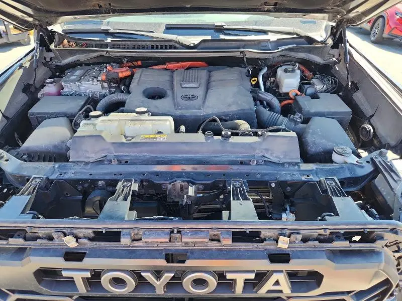 2022 TOYOTA TUNDRA PLATINUM HV  