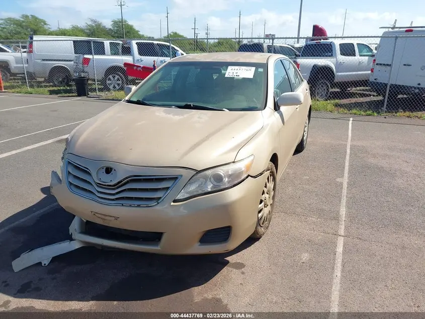 2010 TOYOTA CAMRY LE