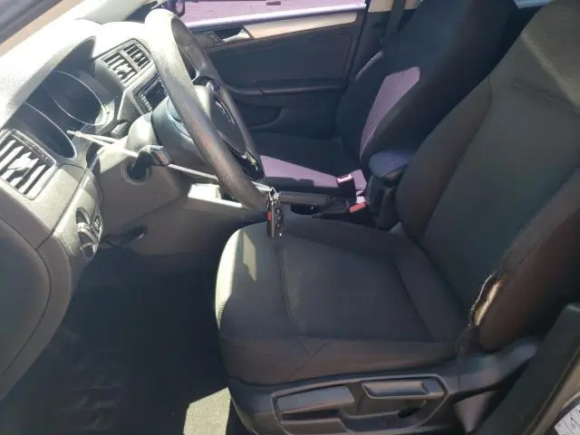 2016 VOLKSWAGEN JETTA SE  
