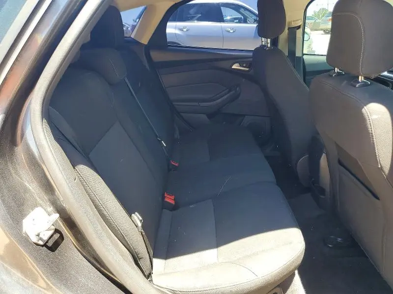 2018 FORD FOCUS SE  