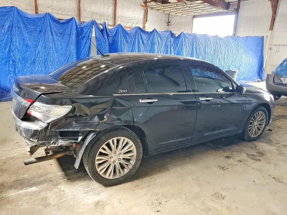 2011 CHRYSLER 200 LIMITED  