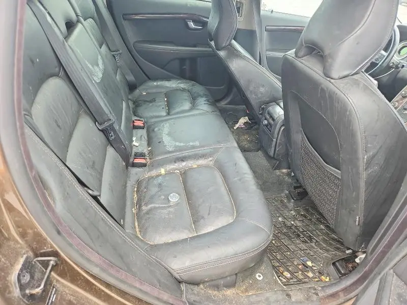 2013 VOLVO XC70 3.2  