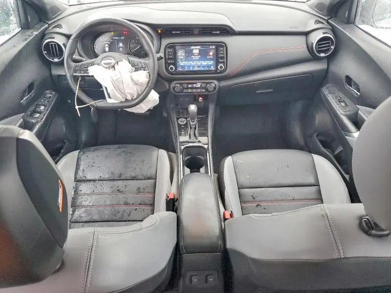 2022 NISSAN KICKS SR  