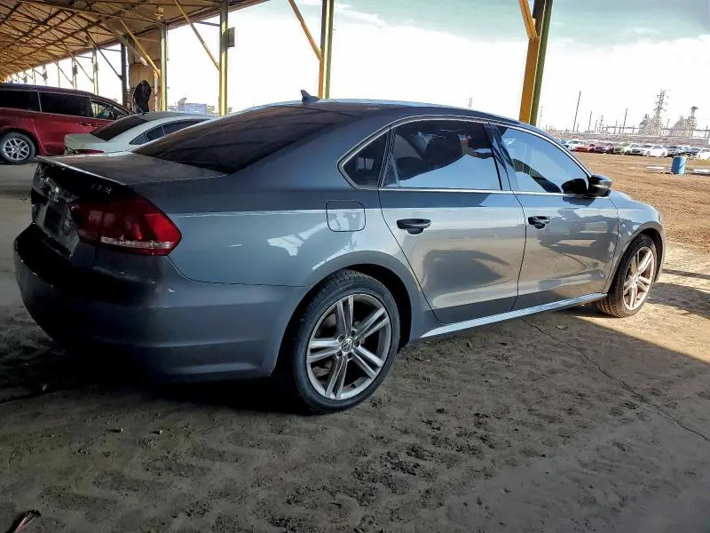 2014 VOLKSWAGEN PASSAT SE  