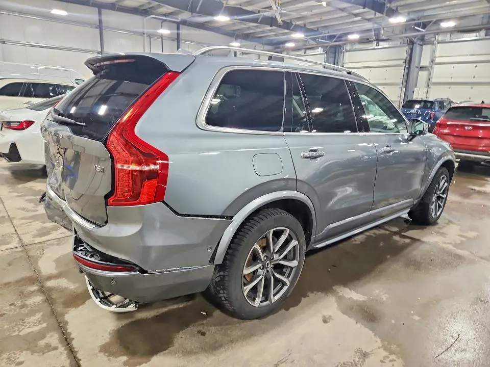 2018 VOLVO XC90 T6  