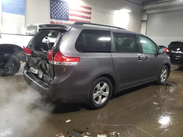 2011 TOYOTA SIENNA LE  