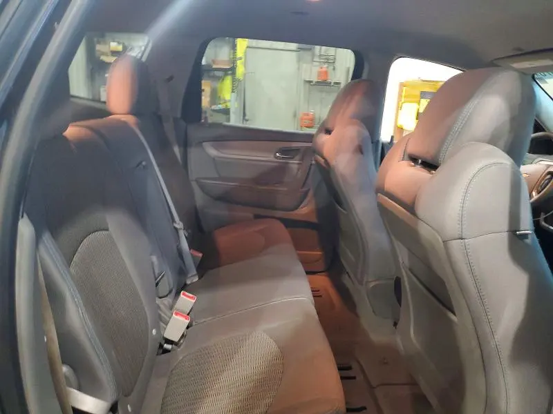 2015 CHEVROLET TRAVERSE LS  