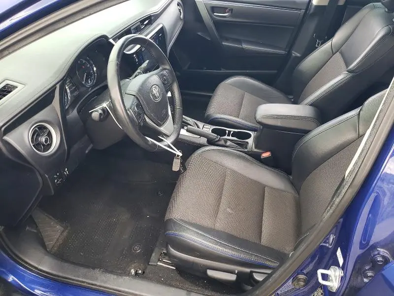 2017 TOYOTA COROLLA SE  