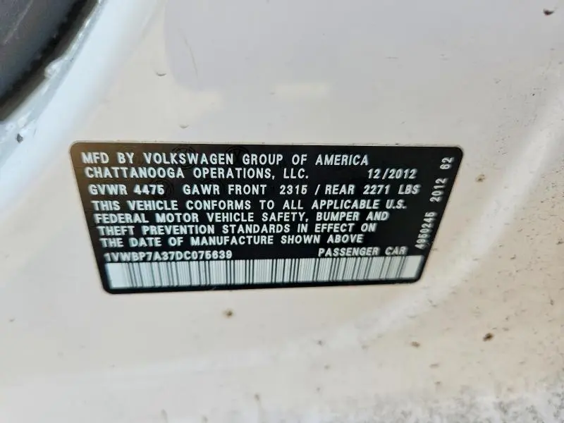 2013 VOLKSWAGEN PASSAT SE  
