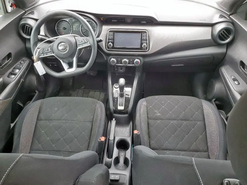 2018 NISSAN KICKS S  