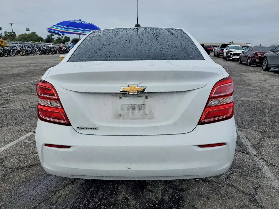 2018 CHEVROLET SONIC LS  