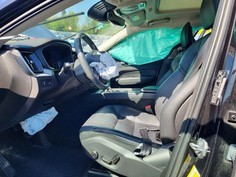 2018 VOLVO XC60 T5  