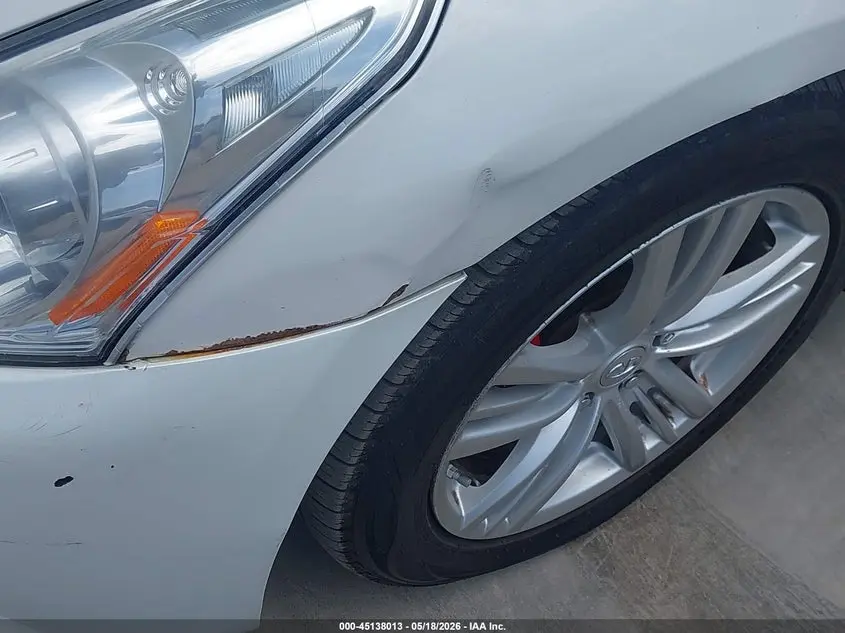 2013 INFINITI G37  