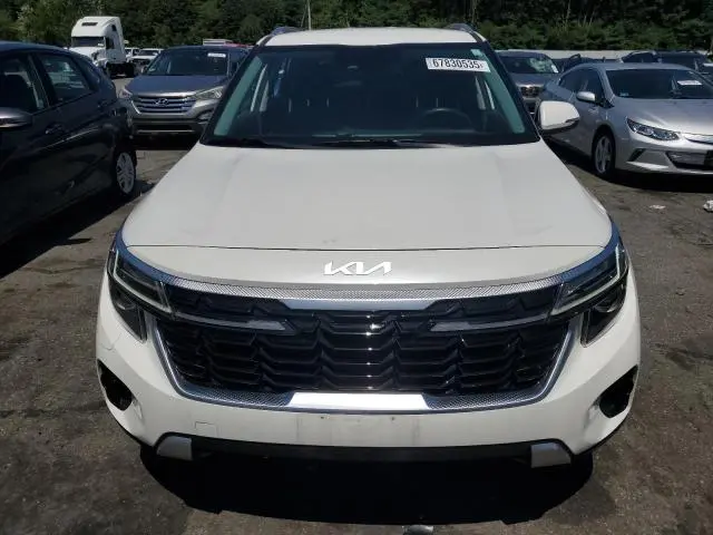 2024 KIA SELTOS S  