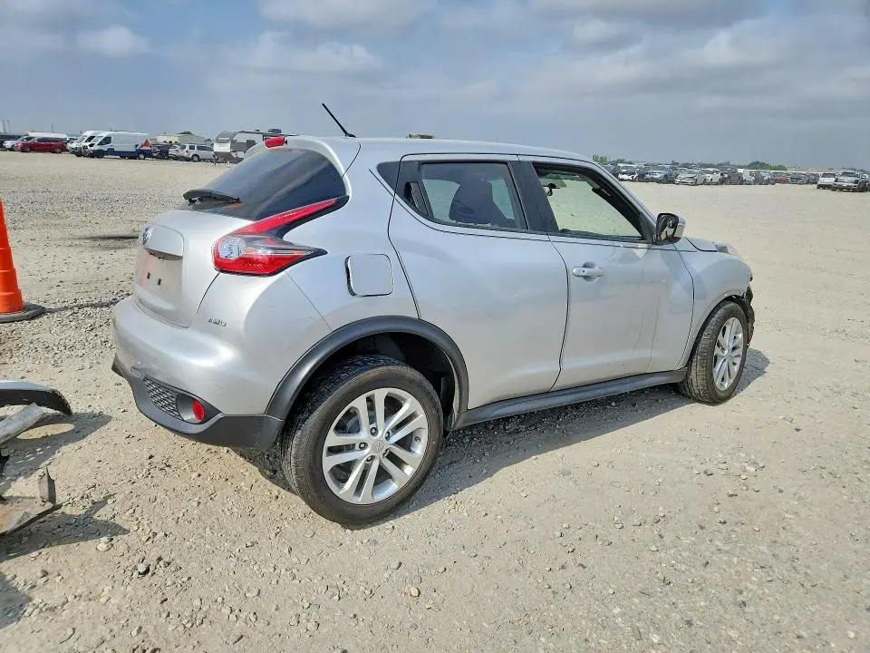 2015 NISSAN JUKE S  