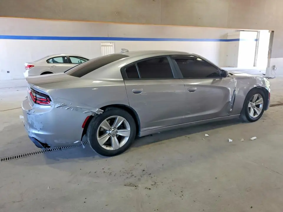 2016 DODGE CHARGER SXT  