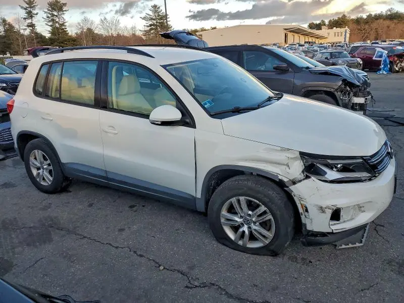 2016 VOLKSWAGEN TIGUAN S  