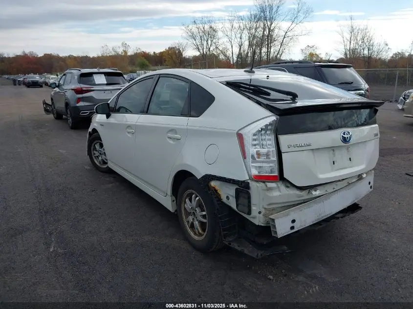 2011 TOYOTA PRIUS THREE