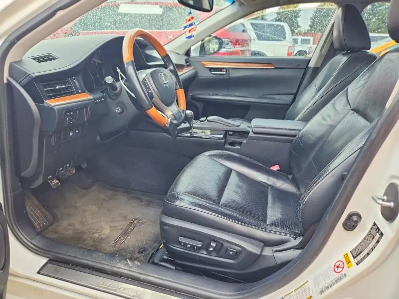 2015 LEXUS ES 300H  