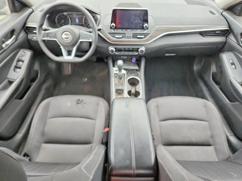 2024 NISSAN ALTIMA SV  