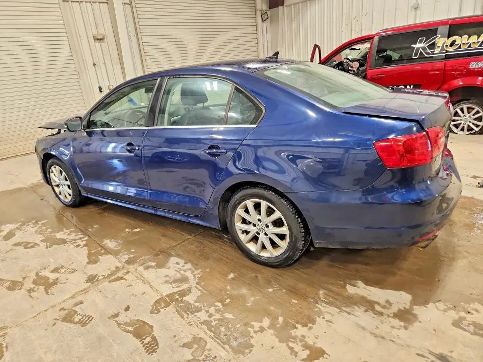 2013 VOLKSWAGEN JETTA SE  