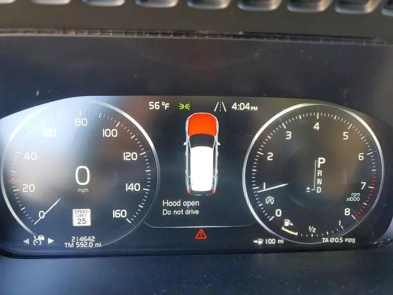 2016 VOLVO XC90 T6  
