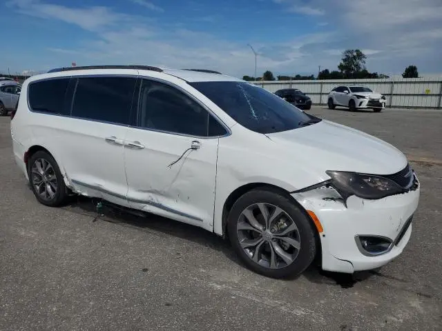 2017 CHRYSLER PACIFICA LIMITED  
