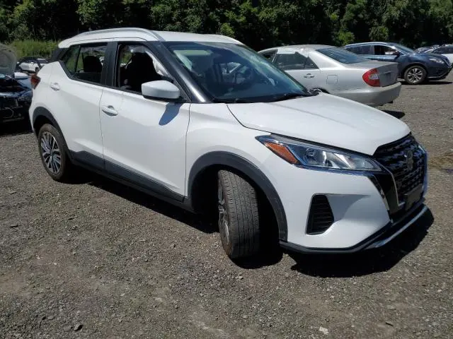 2021 NISSAN KICKS SV  