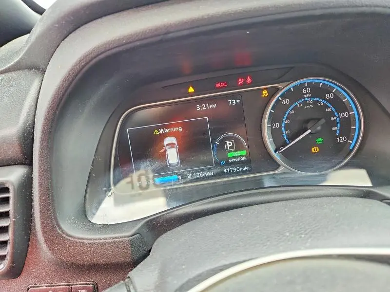 2020 NISSAN LEAF S  