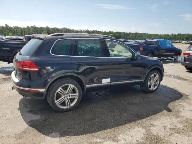 2015 VOLKSWAGEN TOUAREG V6 TDI  