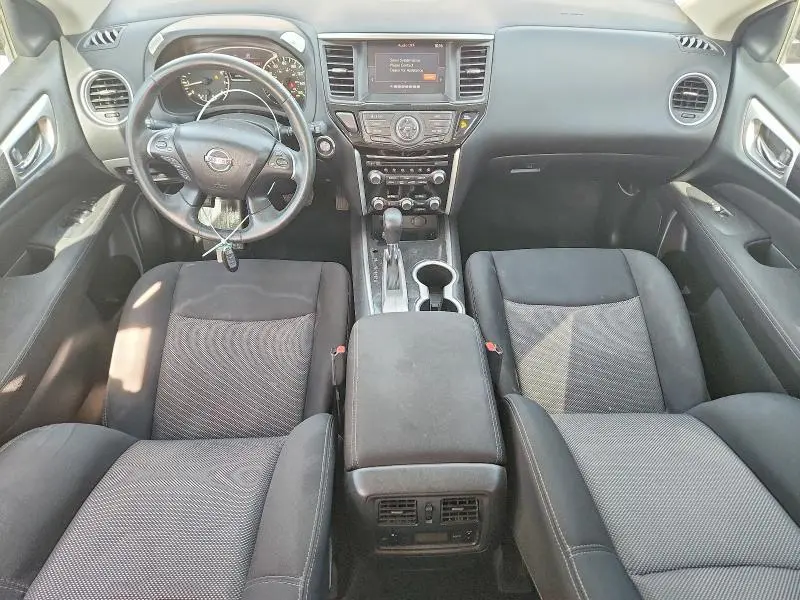2017 NISSAN PATHFINDER SV  