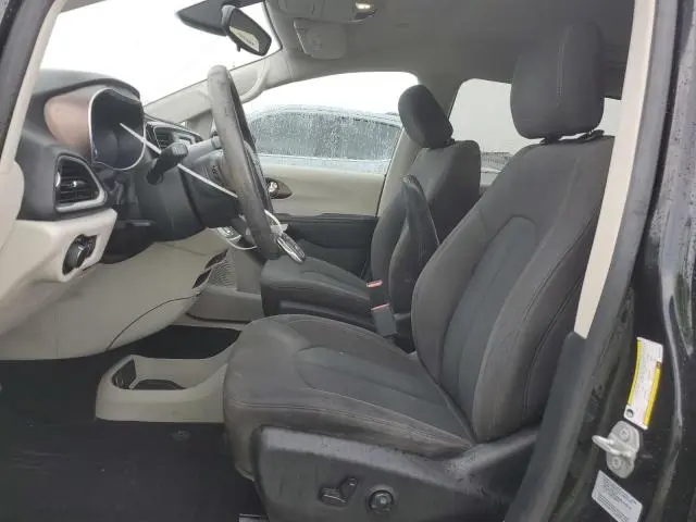 2017 CHRYSLER PACIFICA LX  