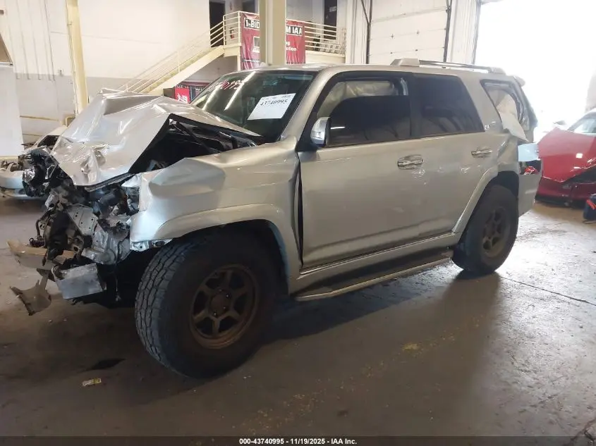 2013 TOYOTA 4RUNNER SR5