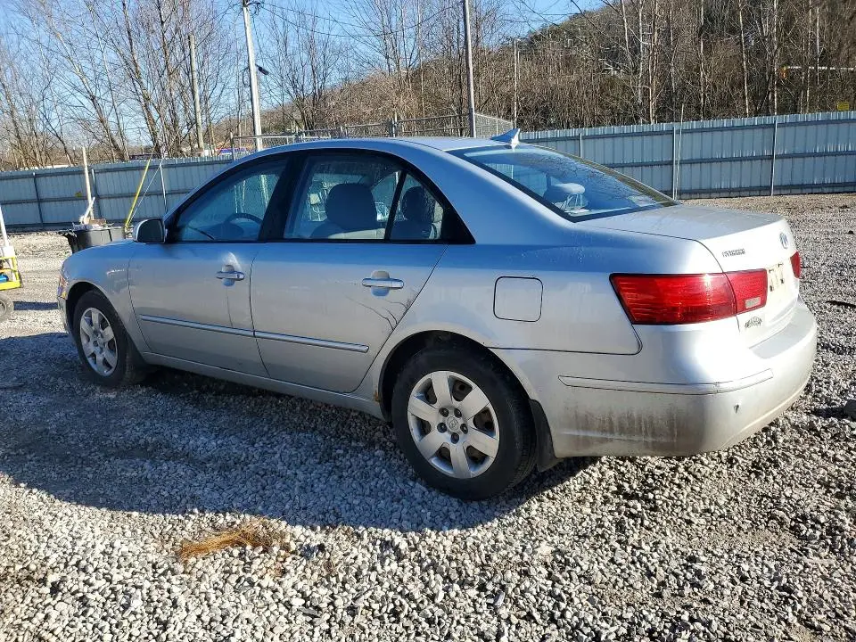 2010 HYUNDAI SONATA GLS  
