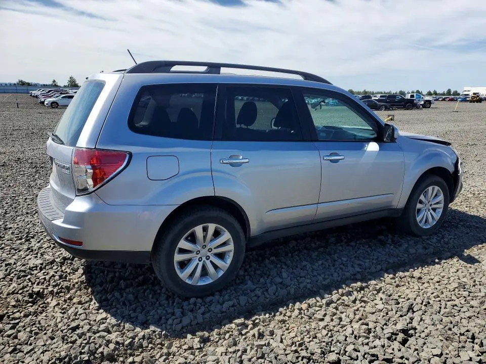 2013 SUBARU FORESTER 2.5X PREMIUM  