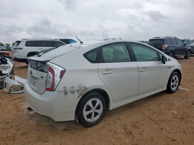 2015 TOYOTA PRIUS   