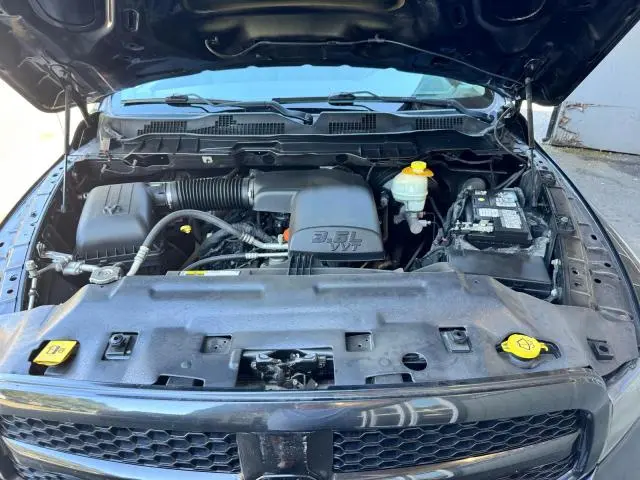 2016 RAM 1500 ST