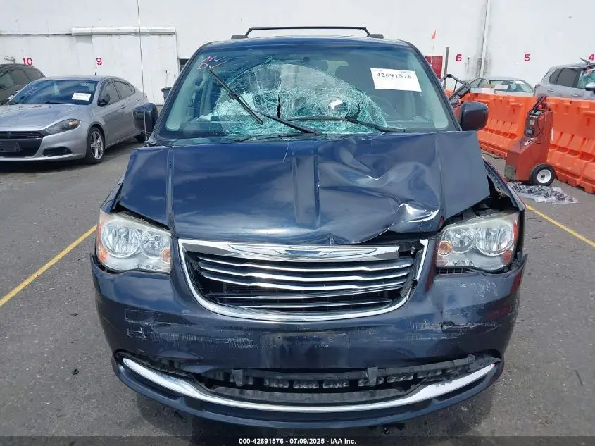 2013 CHRYSLER TOWN & COUNTRY TOURING