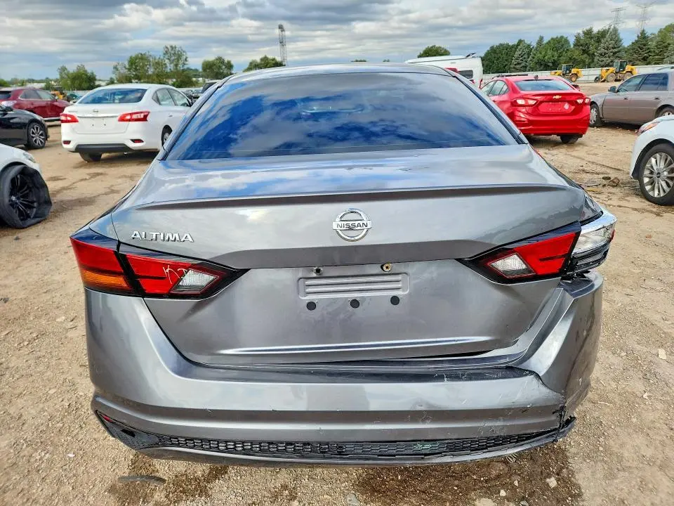 2022 NISSAN ALTIMA S  