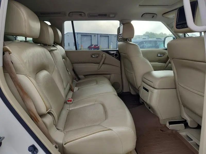 2015 INFINITI QX80 BASE  