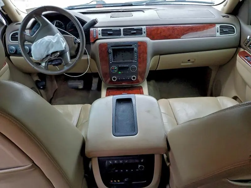 2011 CHEVROLET TAHOE K1500 LTZ  