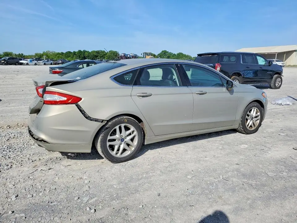 2015 FORD FUSION SE  